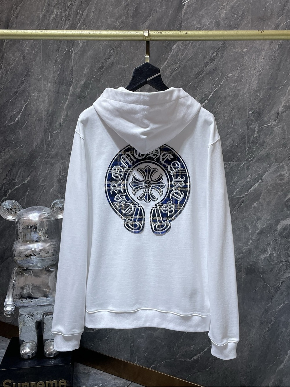 White Graphic Back-Print Men's Hoodie Sweater
